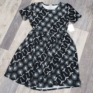 Lularoe Amelia dress - I have pockets!